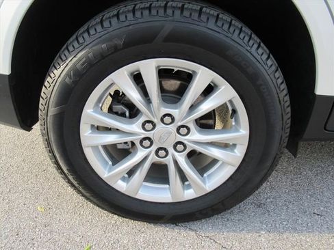 Used 2022 Cadillac XT5 Luxury image 8