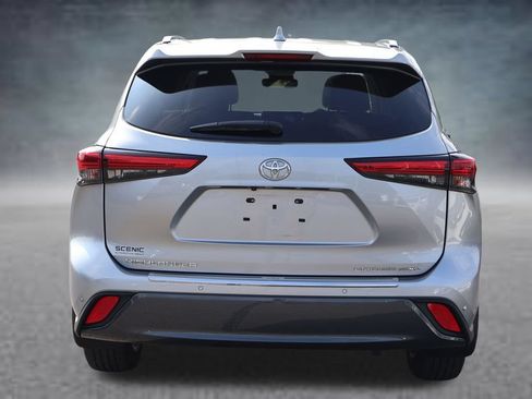 Used 2020 Toyota Highlander Limited AWD/4WD image 22