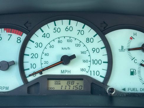 Used 2003 Toyota Corolla LE FWD image 19