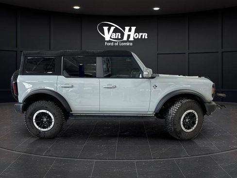 Used 2024 Ford Bronco Outer Banks w/ Sasquatch Package image 2