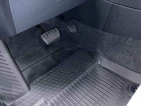 Certified 2026 Toyota Corolla Cross L FWD image 35