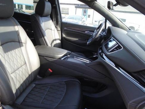 Certified 2024 Buick Enclave Avenir w/ Avenir Technology Package image 25