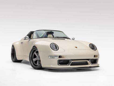 Used 1997 Porsche 911 Cabriolet image 2