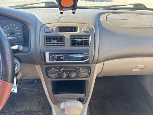 Used 1999 Toyota Corolla CE image 18