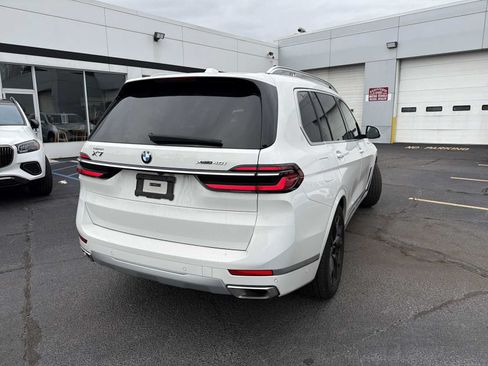 Used 2024 BMW X7 xDrive40i w/ Parking Assistance Package AWD/4WD image 5