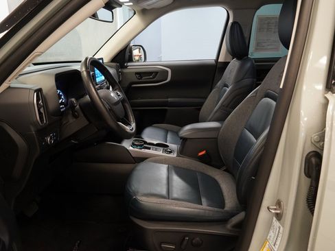 Used 2022 Ford Bronco Sport Outer Banks image 5