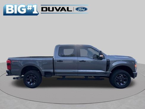 Used 2023 Ford F250 XL w/ STX Appearance Package AWD/4WD image 5
