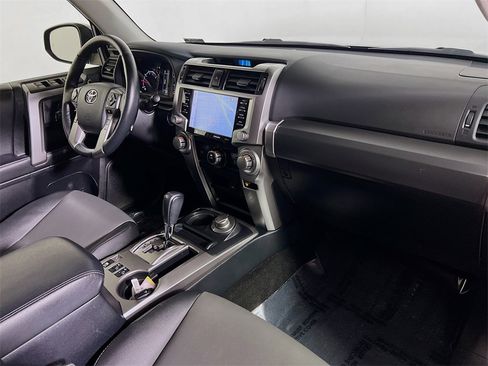 Certified 2024 Toyota 4Runner SR5 Premium image 27