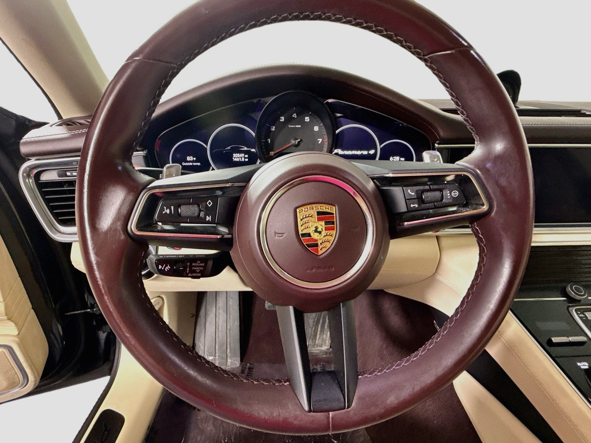 Used 2023 Porsche Panamera 4 Platinum Edition AWD/4WD image 13