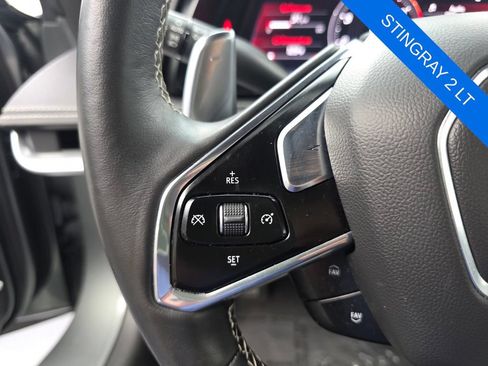 Used 2022 Chevrolet Corvette Stingray Preferred Cpe w/ Z51 Performance Package RWD image 15