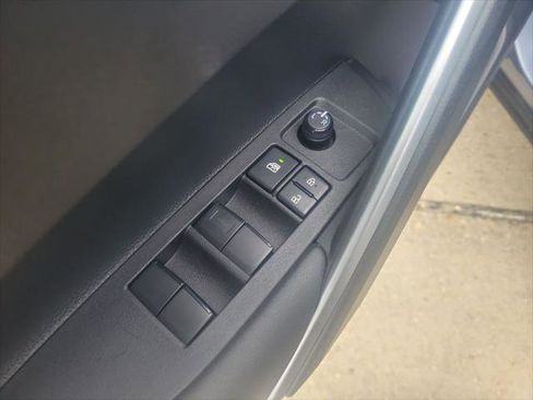 Certified 2023 Toyota Corolla Cross LE image 12