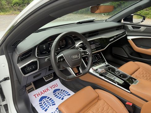 Used 2022 Audi RS 7 Sportback AWD/4WD image 24