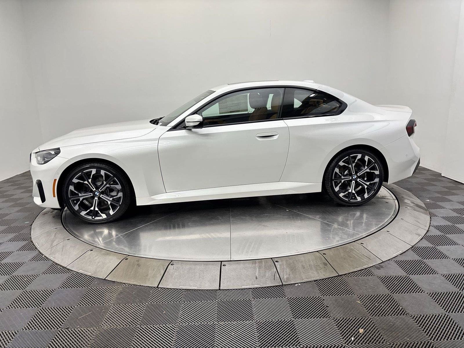New 2026 BMW 230i Coupe w/ Convenience Package RWD image 16