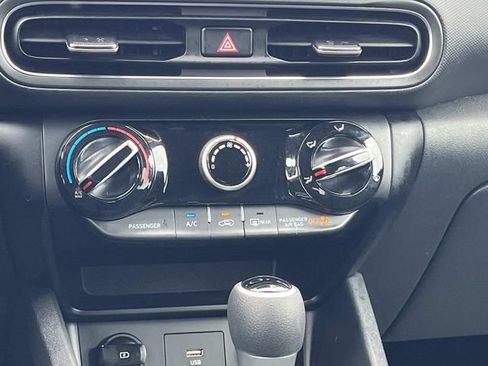 Certified 2023 Hyundai Kona SEL AWD/4WD image 16