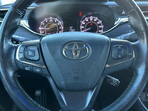 Used 2013 Toyota Avalon Limited image 24