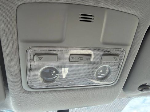 Used 2013 Toyota RAV4 LE image 26