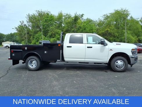 New 2026 RAM 3500 Tradesman w/ Chrome Appearance Group A AWD/4WD image 8