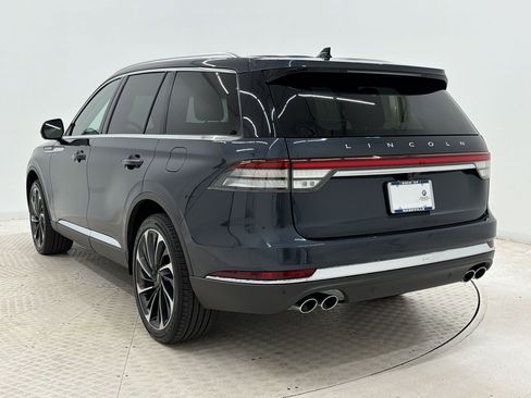 Used 2024 Lincoln Aviator Reserve w/ Equipment Group 201A AWD/4WD image 3