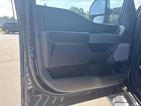 Used 2024 Ford F350 Lariat w/ Chrome Package image 16