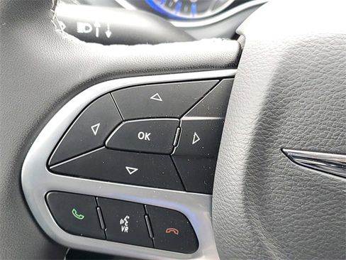 New 2026 Chrysler Pacifica Limited w/ Trailer Tow Group image 23