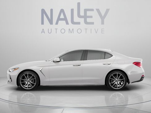 Used 2019 Genesis G70 2.0T Advanced RWD image 2