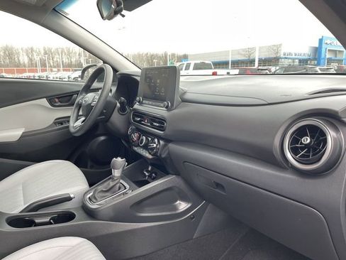 Used 2023 Hyundai Kona SEL image 28