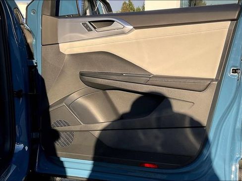 New 2025 Volkswagen Taos SE image 26