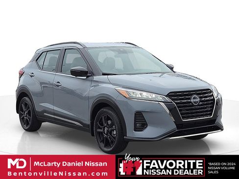 Used 2024 Nissan Kicks SR w/ SR Premium Package image 1