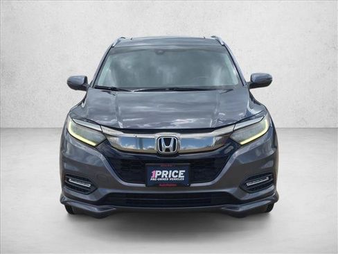 Used 2019 Honda HR-V Touring image 2