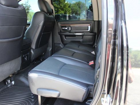 Used 2018 RAM 2500 Laramie w/ Sport Appearance Group AWD/4WD image 5