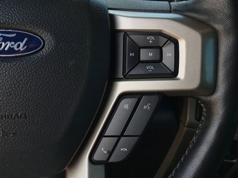 Used 2022 Ford F250 Lariat w/ Lariat Ultimate Package AWD/4WD image 17