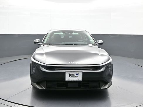 Certified 2025 Kia K4 LX image 2