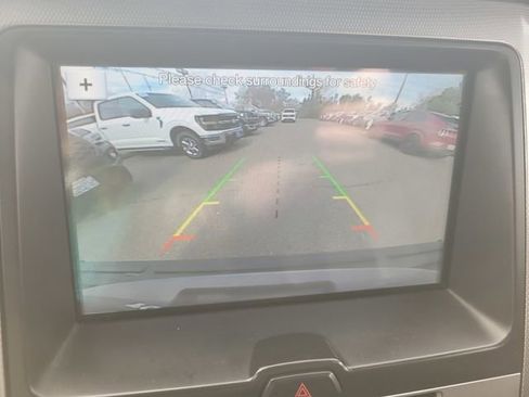 Used 2017 Ford Expedition Limited image 21