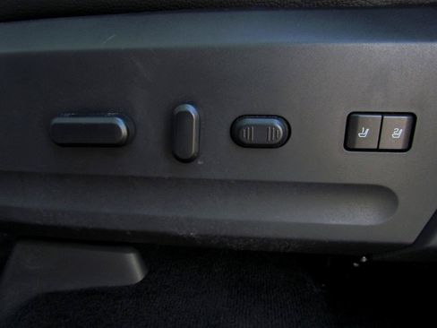 Used 2014 Ford Expedition Limited w/ Equipment Group 301A RWD image 22