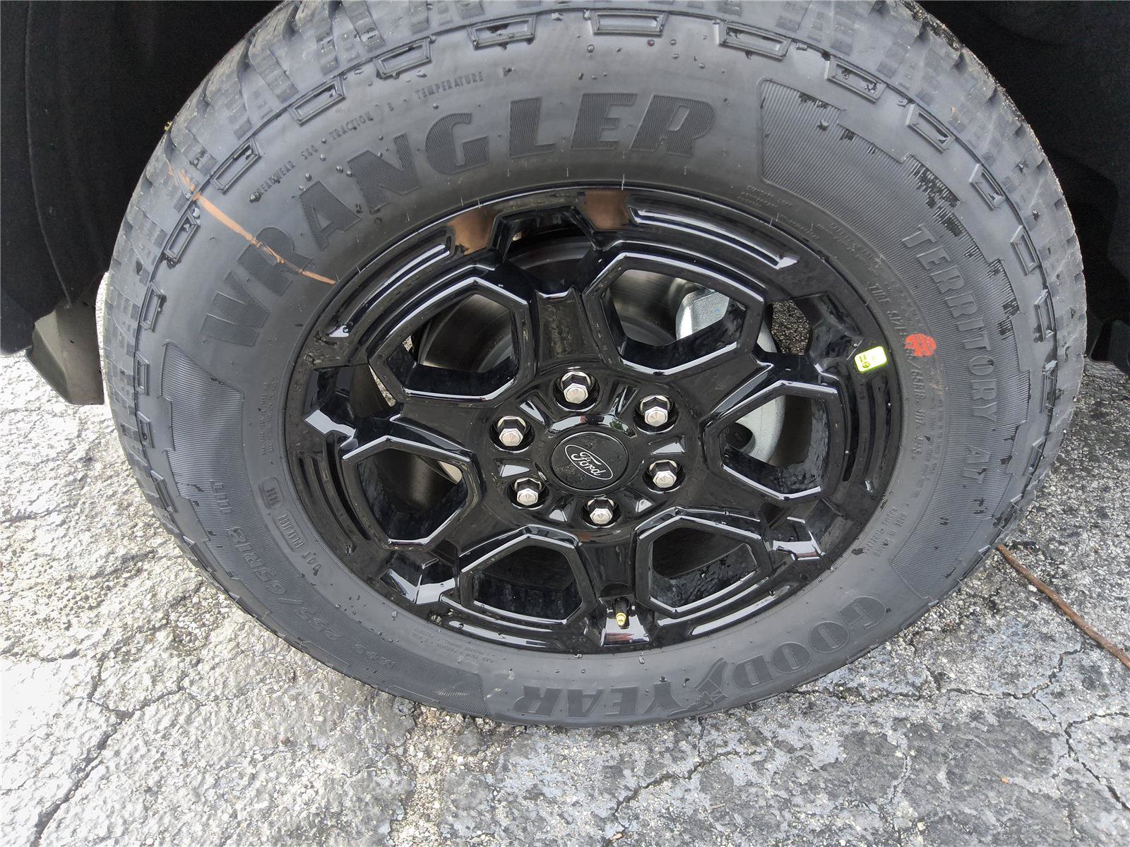 New 2026 Ford Ranger XLT w/ Black Appearance Package AWD/4WD image 9