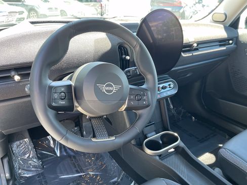Used 2025 MINI Cooper S FWD image 12