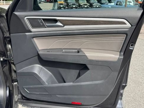 Certified 2023 Volkswagen Atlas SE w/ Panoramic Sunroof Package AWD/4WD image 33
