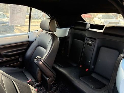 Used 2010 Volkswagen Beetle Convertible image 15