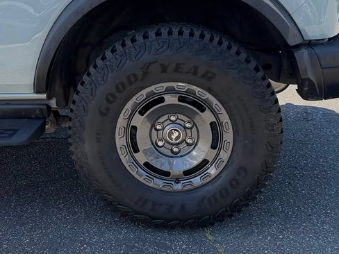 Certified 2024 Ford Bronco Badlands AWD/4WD image 14