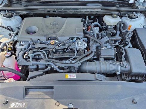 Used 2025 Toyota Camry SE w/ Convenience Package FWD image 19