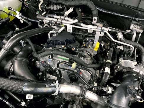 New 2025 Ford Bronco 4-Door image 17