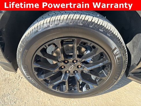 Used 2022 Chevrolet Tahoe RST w/ Sport Performance Package image 32