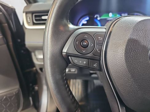 Used 2019 Toyota RAV4 XSE w/ XSE Weather Package AWD/4WD image 16