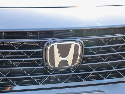 Certified 2025 Honda Accord LX image 6