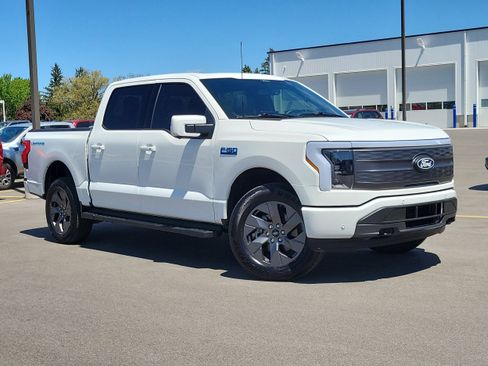 Used 2025 Ford F150 Lightning Lariat AWD/4WD image 38