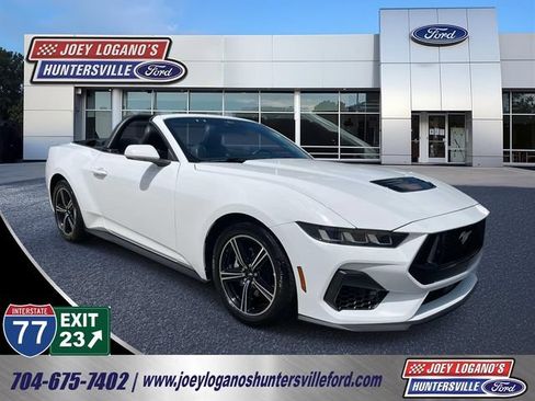 Used 2025 Ford Mustang Premium RWD image 1