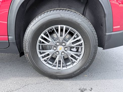 New 2026 Chevrolet Traverse LT FWD image 34