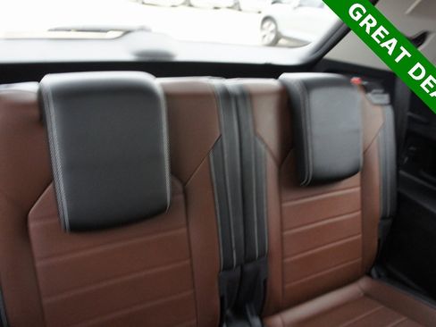 Used 2021 Volkswagen Atlas SEL Premium w/ MDO Package (Bench Seat) image 38