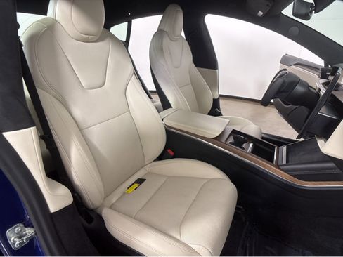 Used 2022 Tesla Model S Standard Range image 6