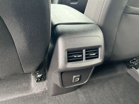 Certified 2024 Chevrolet Equinox LS w/ LS Convenience Package image 24